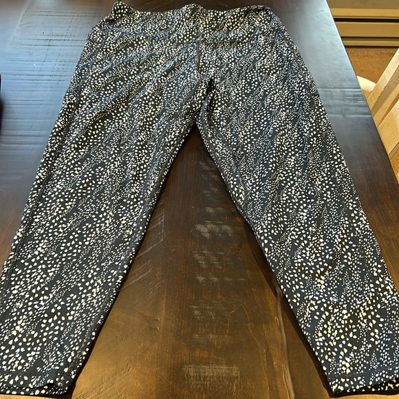 Senita Athletics Pants - Senita Crop Leggings Size XXL